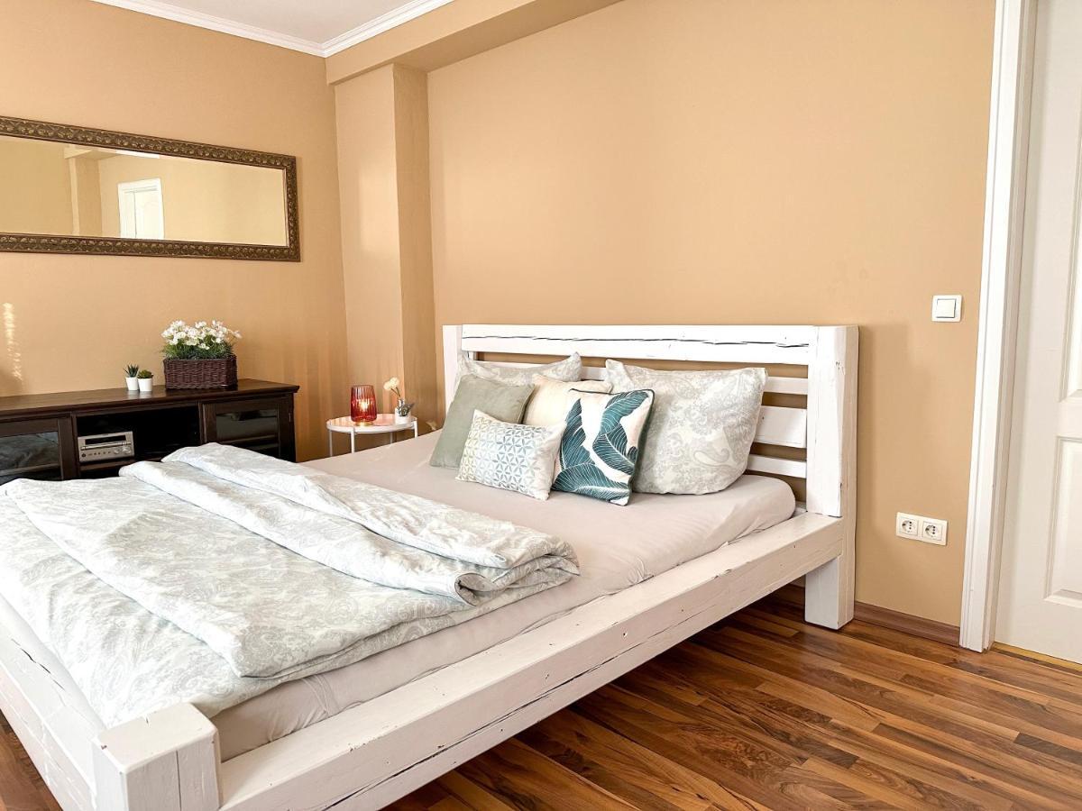 Apartement Am Schloss Pillnitz Dresden Bagian luar foto