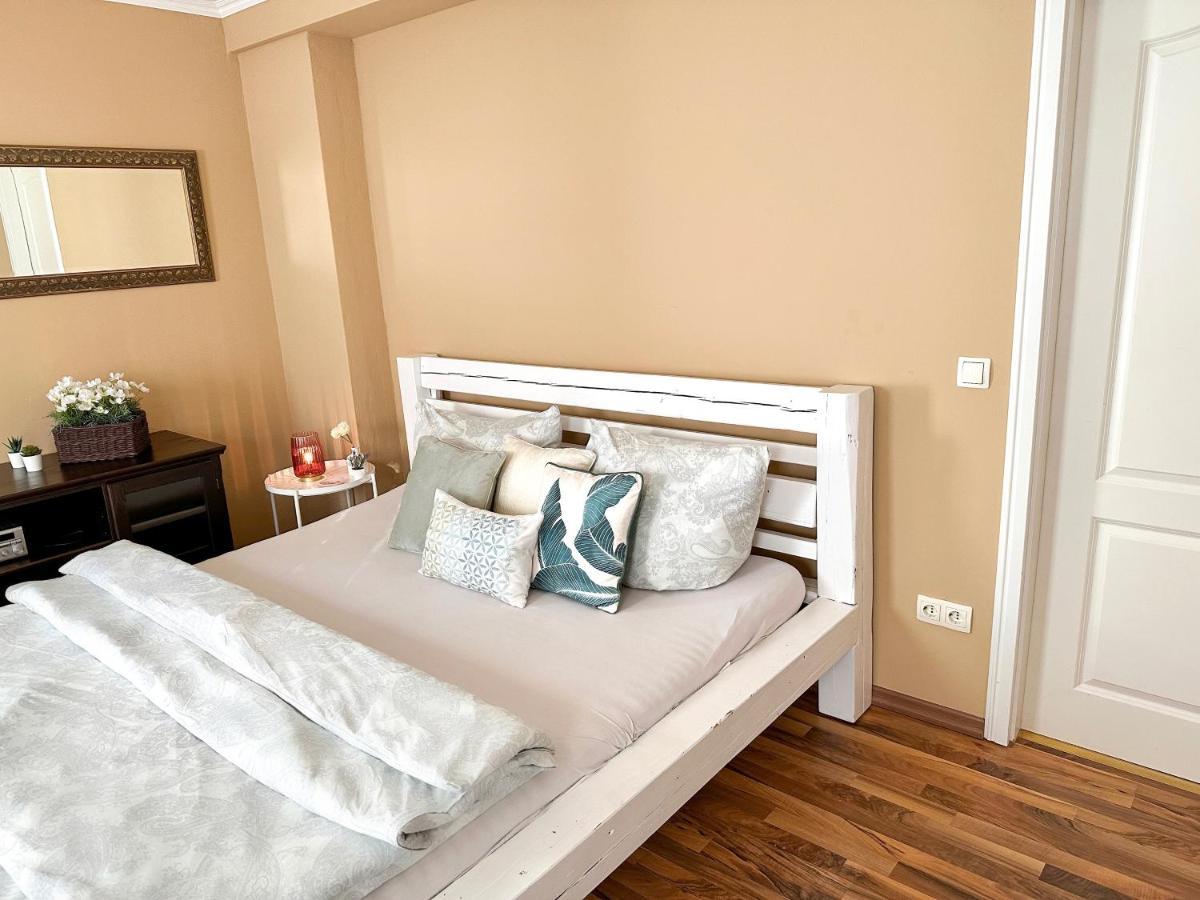 Apartement Am Schloss Pillnitz Dresden Bagian luar foto
